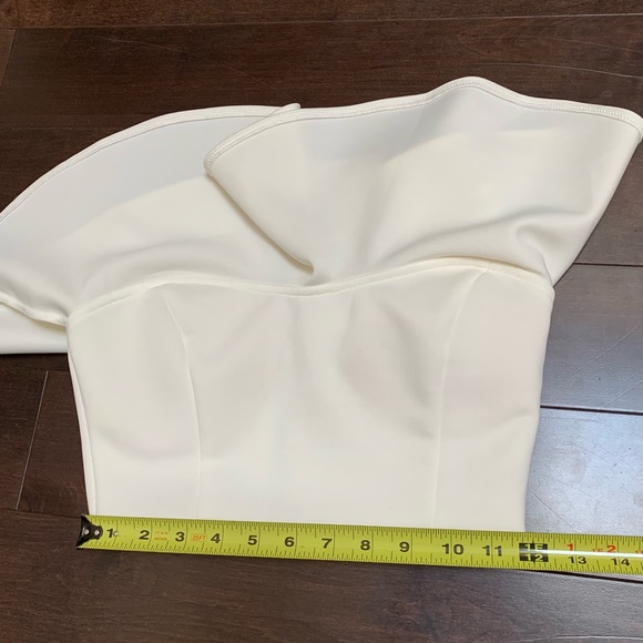 White ruffle crop top - Picture 6 of 10